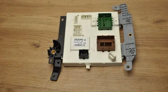 Volvo S90, V90 Comfort/convenience module 32217666AA