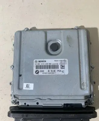 BMW 7 F01 F02 F03 F04 Engine control unit/module 8516754