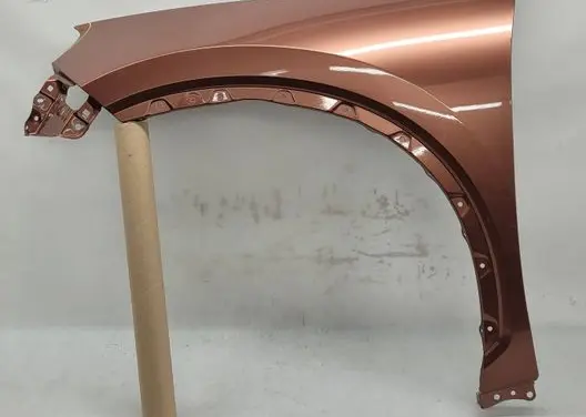 Lexus LBX Fender