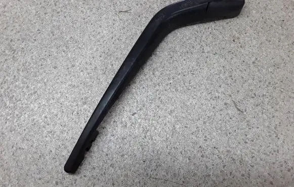 Honda Civic Rear wiper blade arm