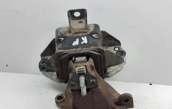 KIA Optima Engine mount bracket