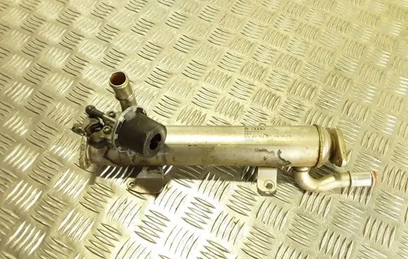 Skoda Octavia Mk2 (1Z) EGR valve cooler 03L131512B