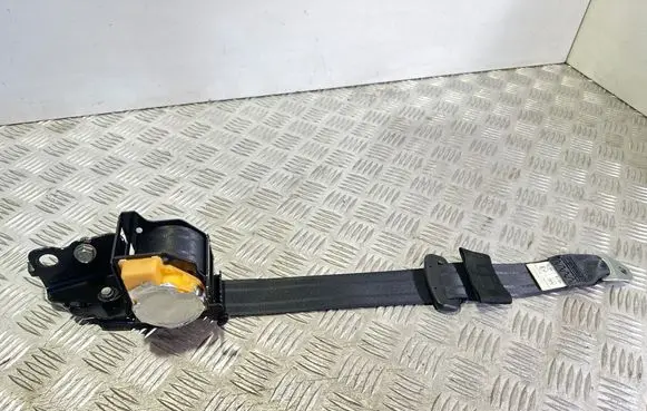 Mazda 6 Rear seatbelt T89482T