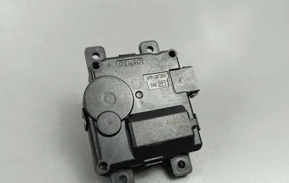 Honda HR-V Air flap motor/actuator 1138004040