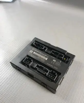 Audi A4 S4 B8 8K Comfort/convenience module 8K0907064EB