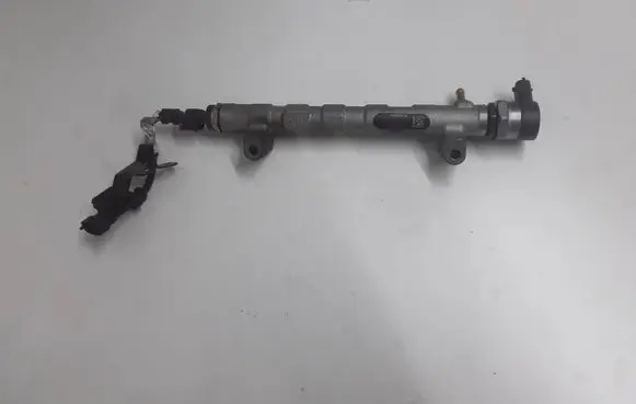 Fuel main line pipe