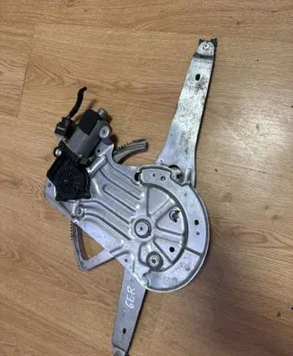 Volvo XC70 Front door window regulator with motor 101353 101353XXX 3069902
