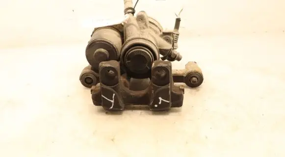 BMW 2 F45 Rear brake caliper