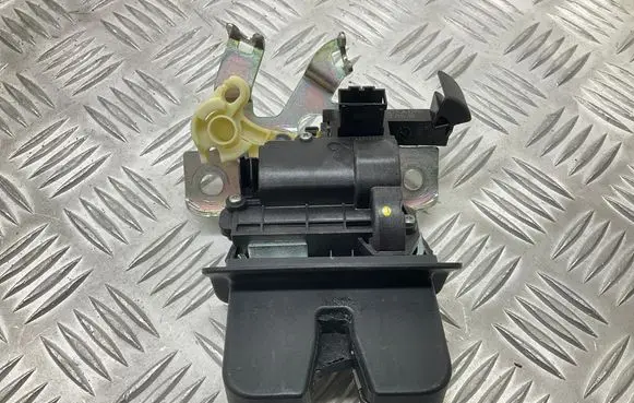 Audi A4 S4 B9 Loading door lock 3G0827503A