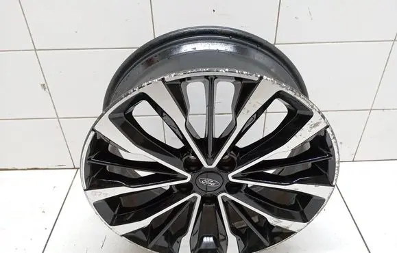 Ford Puma R18 alloy rim 86742 5X108 ET475