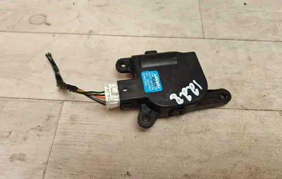 Hyundai i20 (PB PBT) Air flap motor/actuator AA111200 D332AP6LA