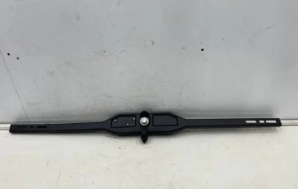 Mitsubishi L200 Tailgate lock latch 