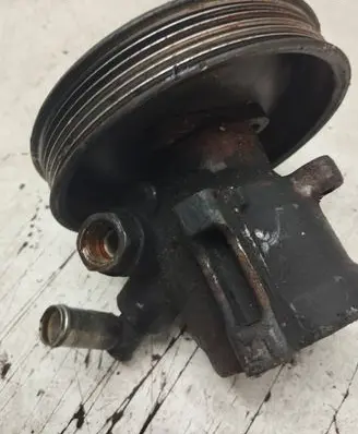 Ford Orion Power steering pump