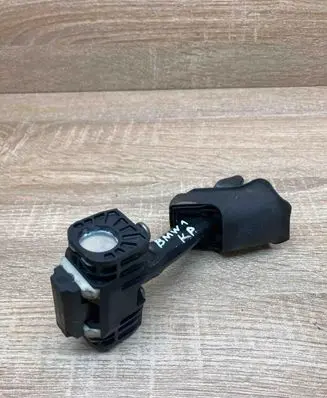 BMW 1 E81 E87 Front door check strap stopper 7070333 7070376