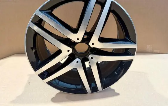 Mercedes-Benz V Class W447 R19 alloy rim A4474011500 4474011500