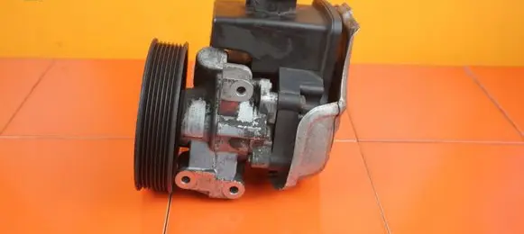 Mercedes-Benz C W204 Power steering pump A0034664301 271952