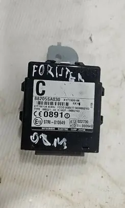 Subaru Forester SG Immobilizer control unit/module 88205SA030 X1T19091M 97RI010649