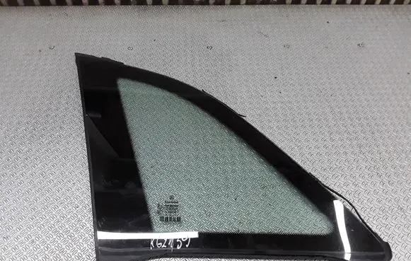 Mercedes-Benz B W245 Rear side window
