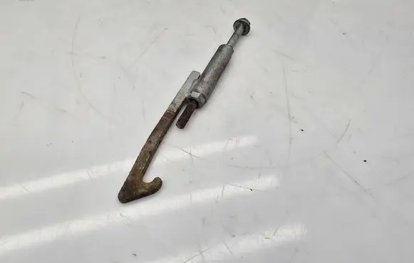 Volkswagen Crafter Spare wheel bolt