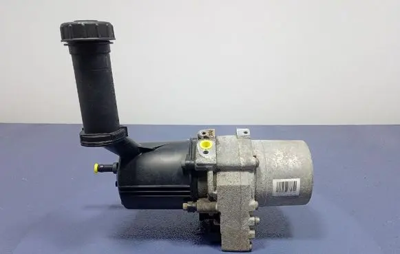 Citroen C4 I Picasso Power steering pump 9680989480