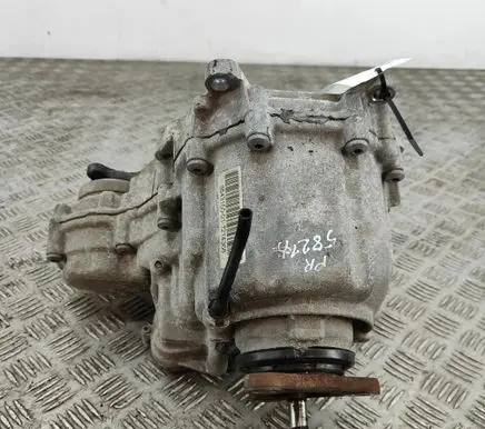 BMW 3 F30 F35 F31 Gearbox transfer box case 8643150