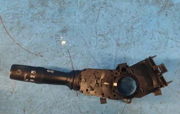 KIA Rio Gear shift switch/knob 934101U000