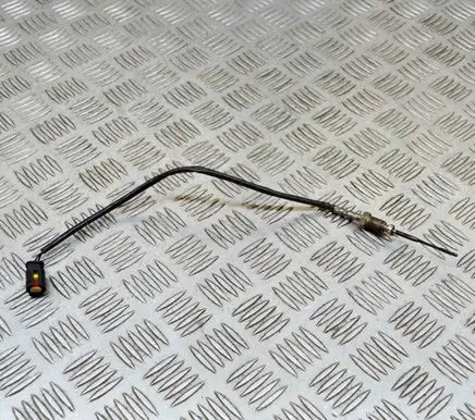 BMW 5 F10 F11 Oil temperature sensor 8570234 2657009080