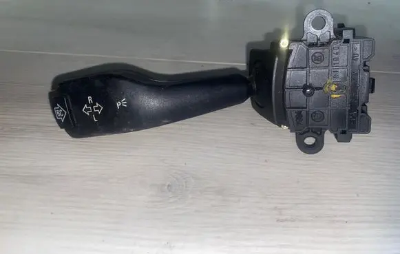 BMW X3 E83 Indicator stalk 8363668 01104010