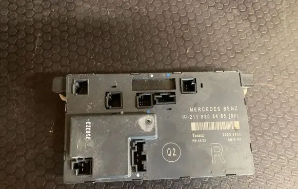 Opel Vectra C Door control unit/module 2118208485 00006802