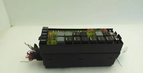 Land Rover Discovery 4 - LR4 Fuse box set FH2214290CFC 2014821105