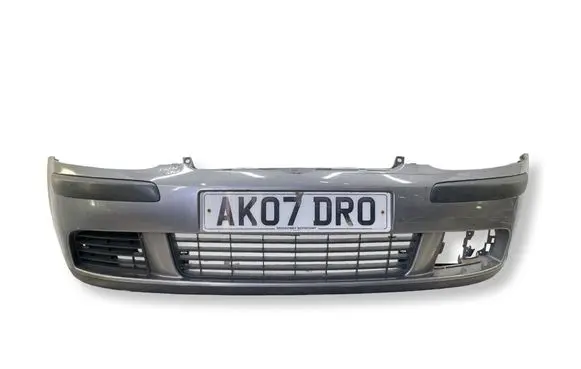 Volkswagen Golf V Front bumper