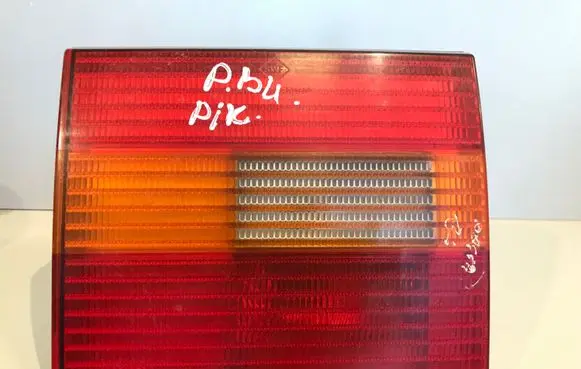 Volkswagen PASSAT B4 Tailgate rear/tail lights 3A9945259