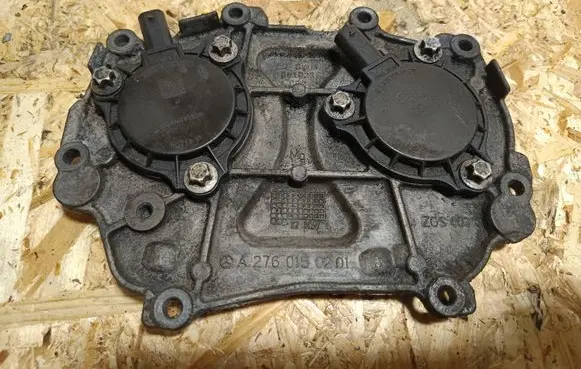Mercedes-Benz CLS C218 X218 Timing chain cover A2760150201