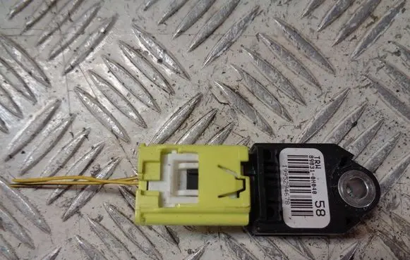 Peugeot 108 Airbag deployment crash/impact sensor 898310H040