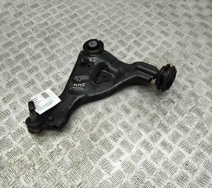 Mercedes-Benz Vito Viano W447 Front lower control arm/wishbone A4473301507