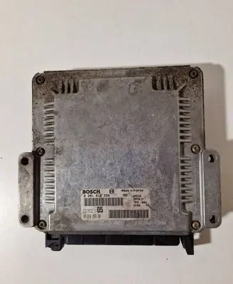 Peugeot 206 Engine control unit/module 9637089980 0281010250 EDC15C2