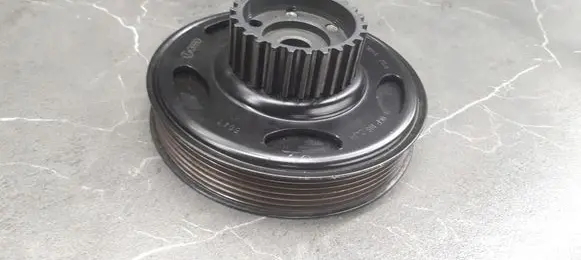 Audi A6 S6 C6 4F Crankshaft pulley 06f105243h