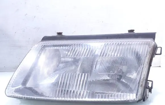 Volkswagen PASSAT B5 Headlight/headlamp 03241616