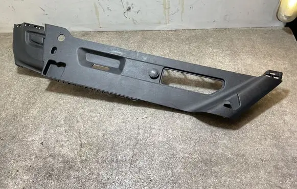 Ford Focus Other trunk/boot trim element JX7BN46809A