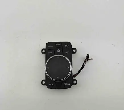 BMW 2 F44 Head unit multimedia control 5A64242