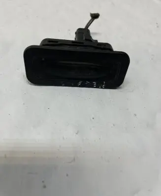 Renault Megane II Tailgate opening switch 