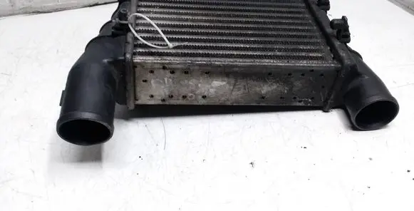 KIA Ceed Intercooler radiator 058145805A LR01402007