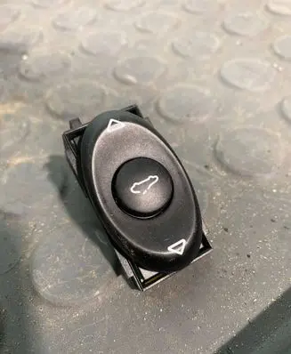 Porsche 911 996 Sunroof switch 99661314710