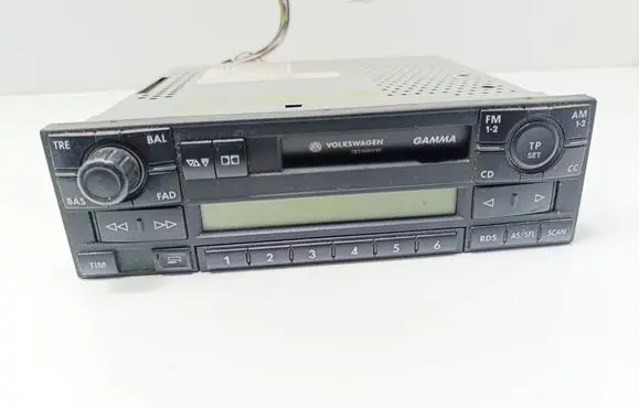 Volkswagen PASSAT B5 Radio/CD/DVD/GPS head unit 1J0035188E