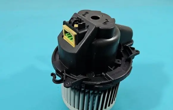 Heater fan/blower