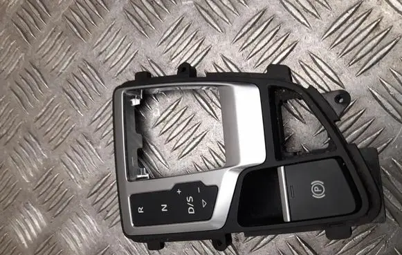 Audi Q7 4M Gear shift selector indicator 4M1713111F