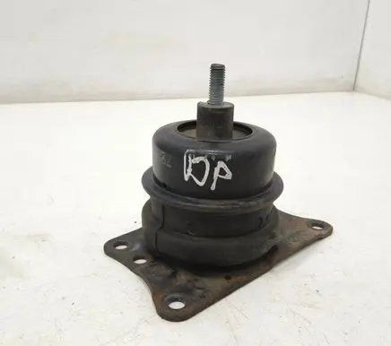 Volkswagen Polo Engine mount bracket 6Q0199262