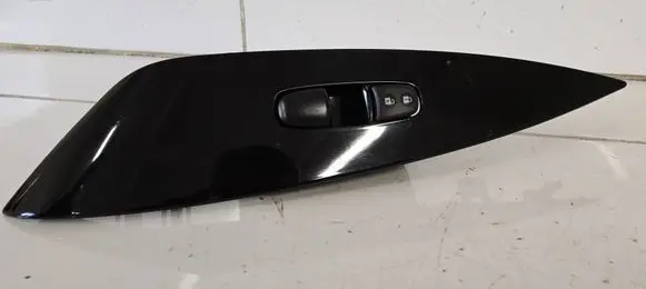 Nissan Leaf I (ZE0) Electric window control switch 254111KA5A