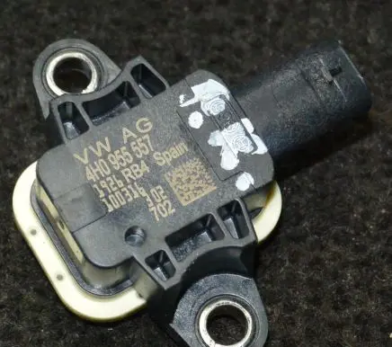 Audi A7 S7 4G Airbag deployment crash/impact sensor 4H0955557