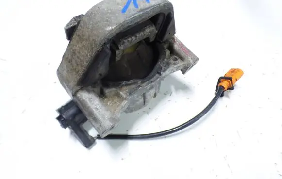Audi A6 Allroad C7 Engine mount vacuum valve 
